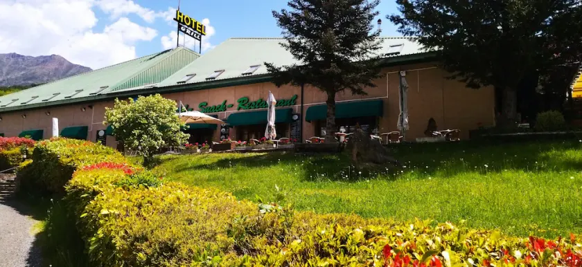 Hotel Montsant - Image 1