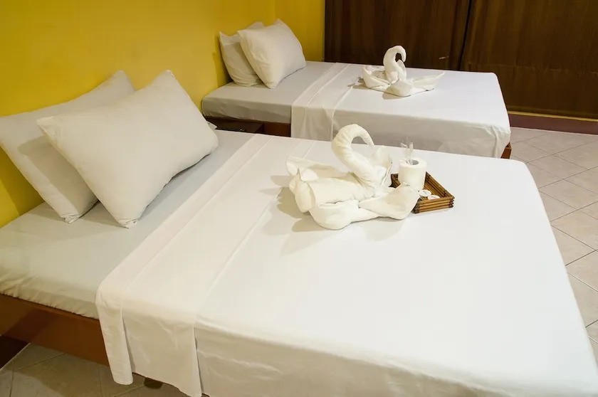 Gran Prix Hotel Pasay - Image 1