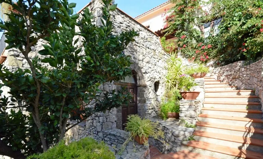 Amore Rentals - Villa Posidonia 2 - Image 1
