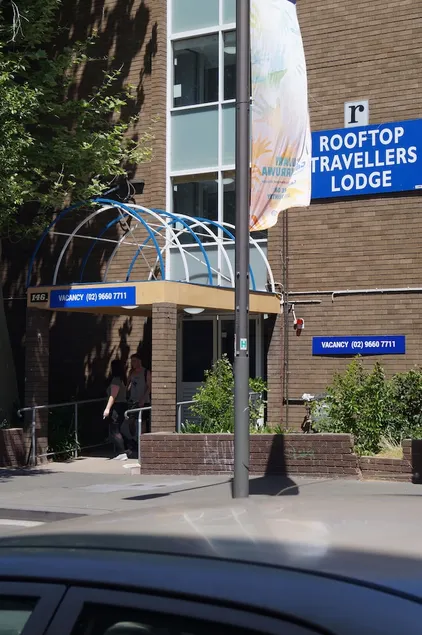 Rooftop Travellers Lodge - Image 1