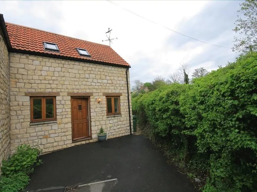 Brook Cottage - Image 1