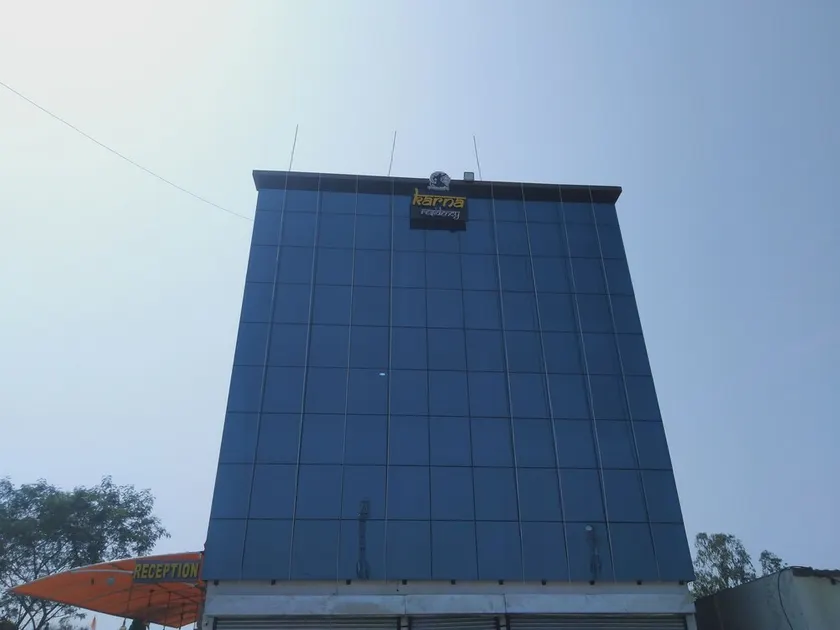 Hotel Karna Residency - Image 1