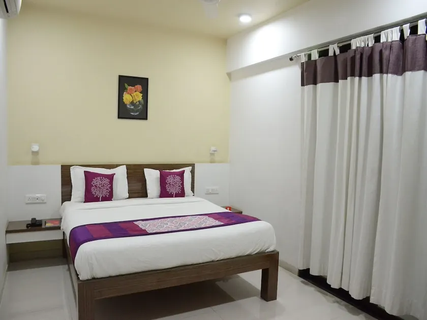 OYO 4017 Hotel Grand Ashwin 1 - Image 1
