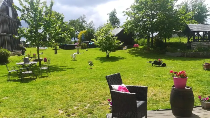 Ferienhaus mit Terrasse, Pool und Grill | Poolblick - Image 1