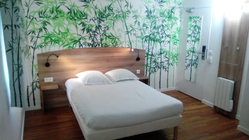Green Hotels Fleury-Mérongis - Image 1