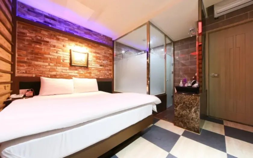 Daegu Pearl - Image 1
