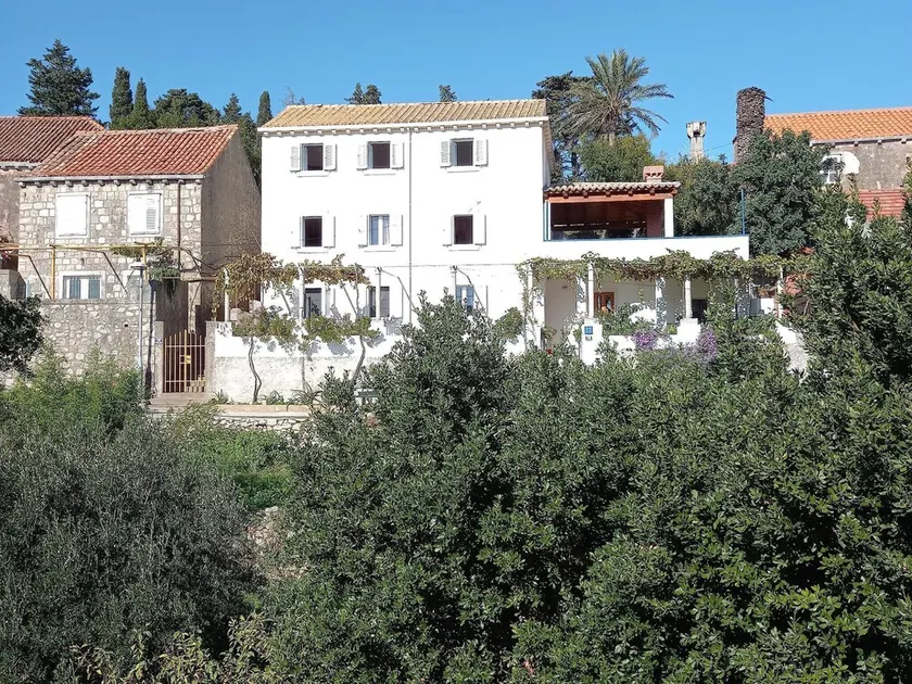 Cosy Villa in Kolocep With Garden - Image 1