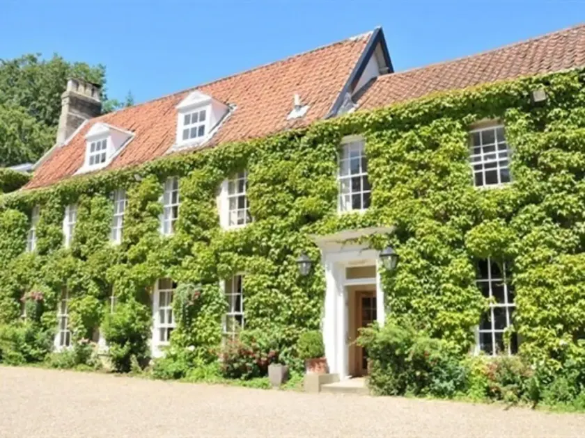 Stower Grange Hotel - Image 1