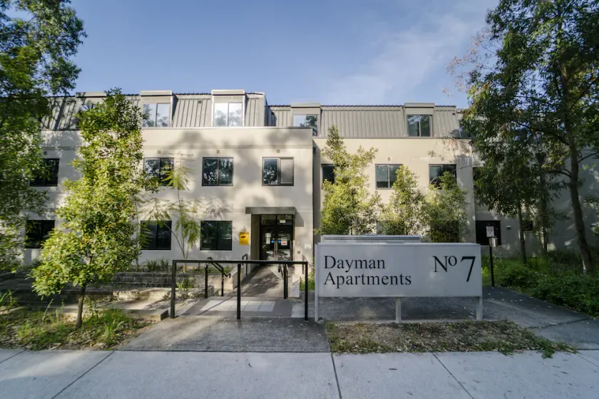 Dayman Apartments - Image 1
