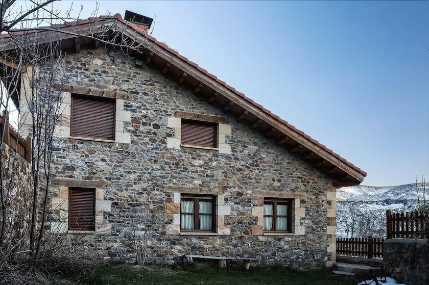 Casa Rural Curavacas - Image 1