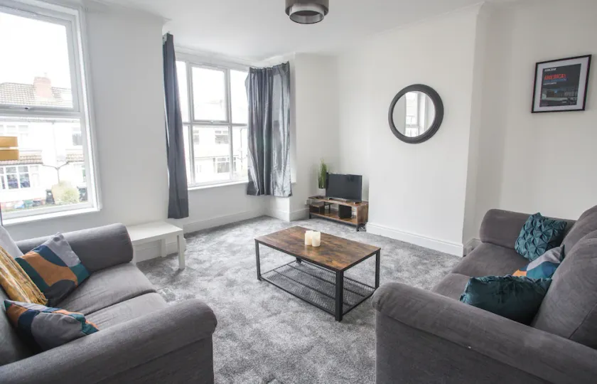Short Stay Bristol - Ralph Apartment - Image 1