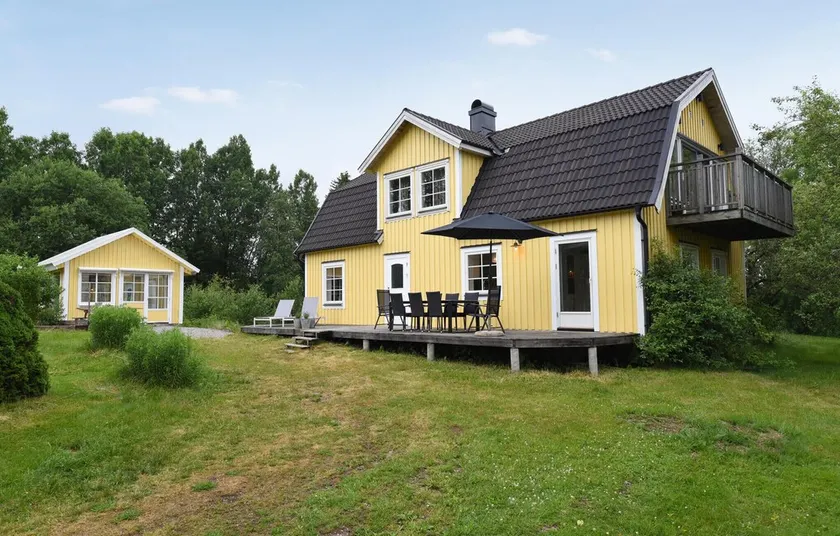 Stunning Home in Ed With 2 Bedrooms and Wifi - Image 1