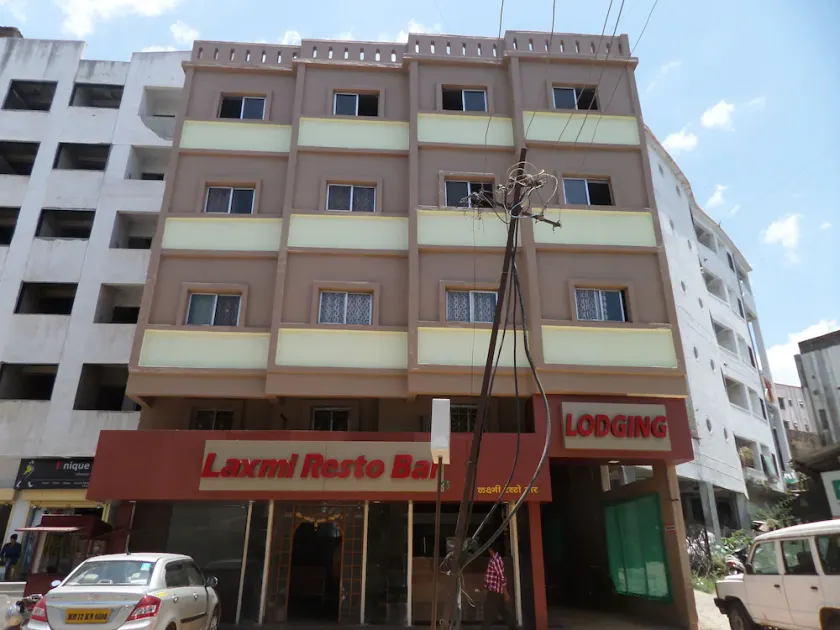Hotel Laxmi Lodging - Image 1