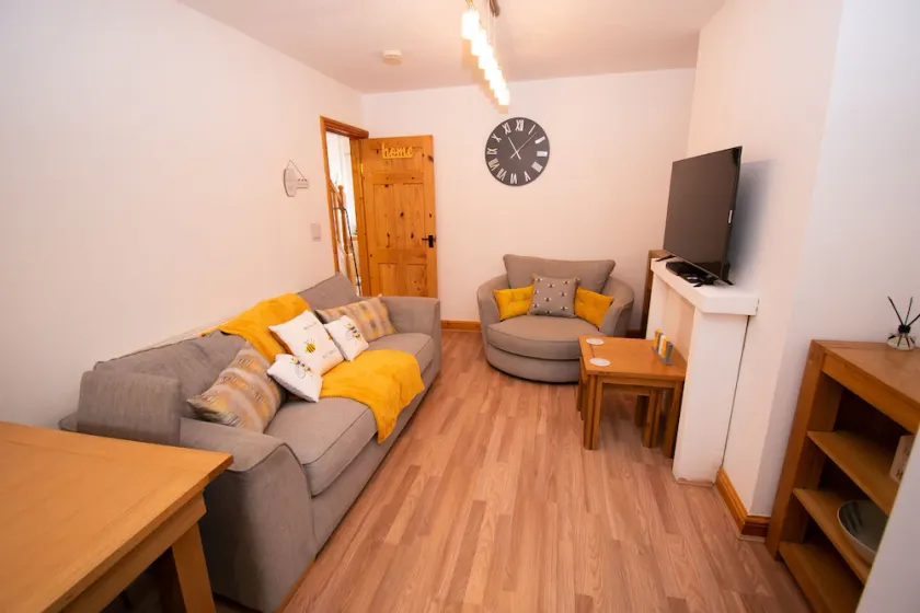 Ideal Lodgings in Bury - Redvales - Image 1
