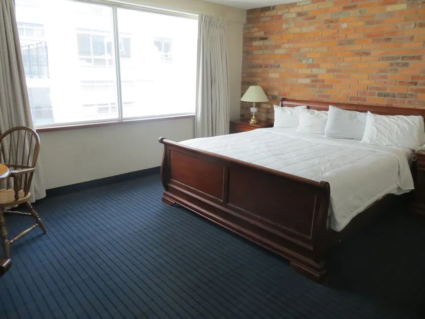 Hotel 89 Yorkville - Image 1