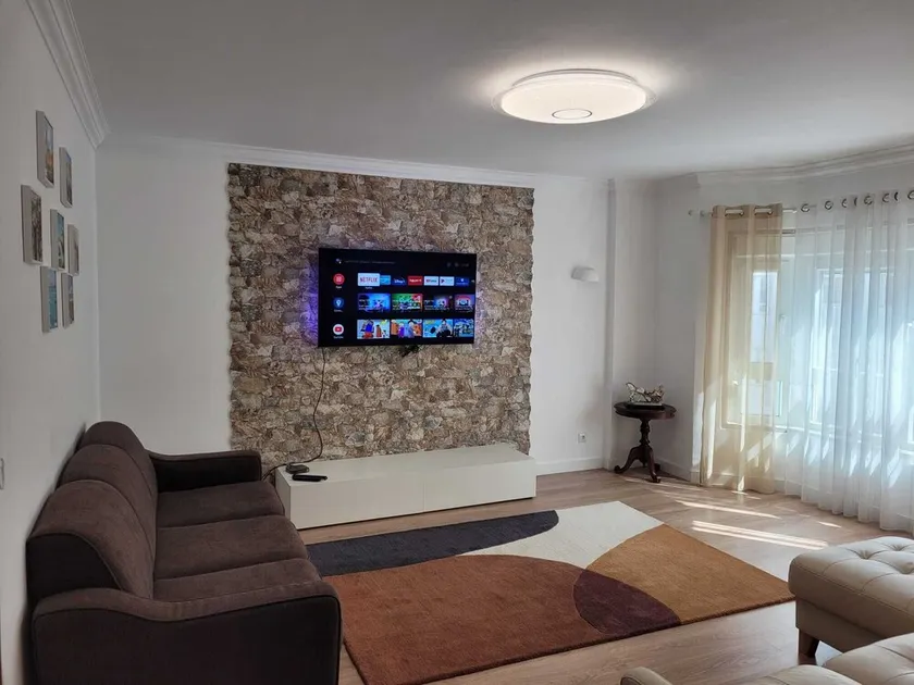 Mouro Rivers House Remarkable 3 bed Apartment - Image 1