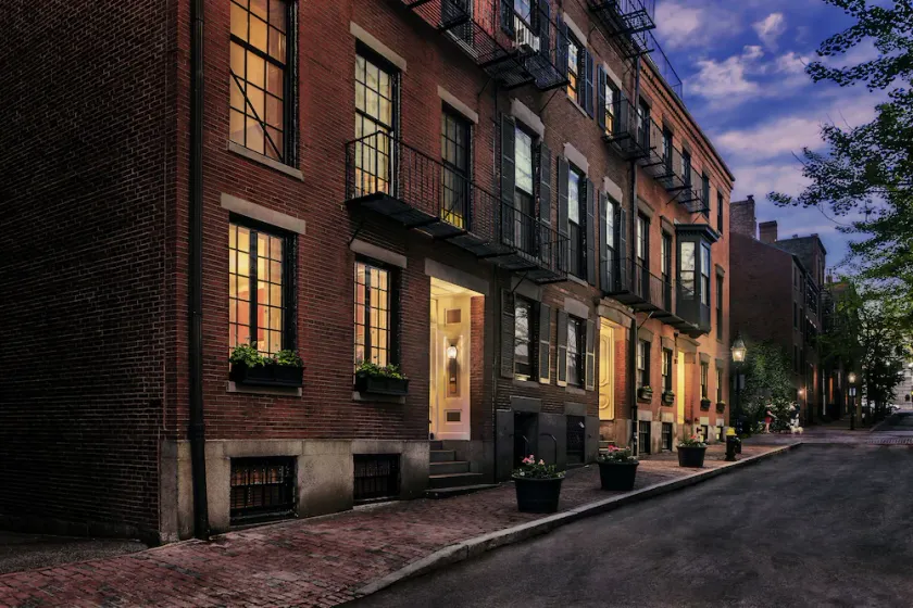 40 Temple St - Image 1