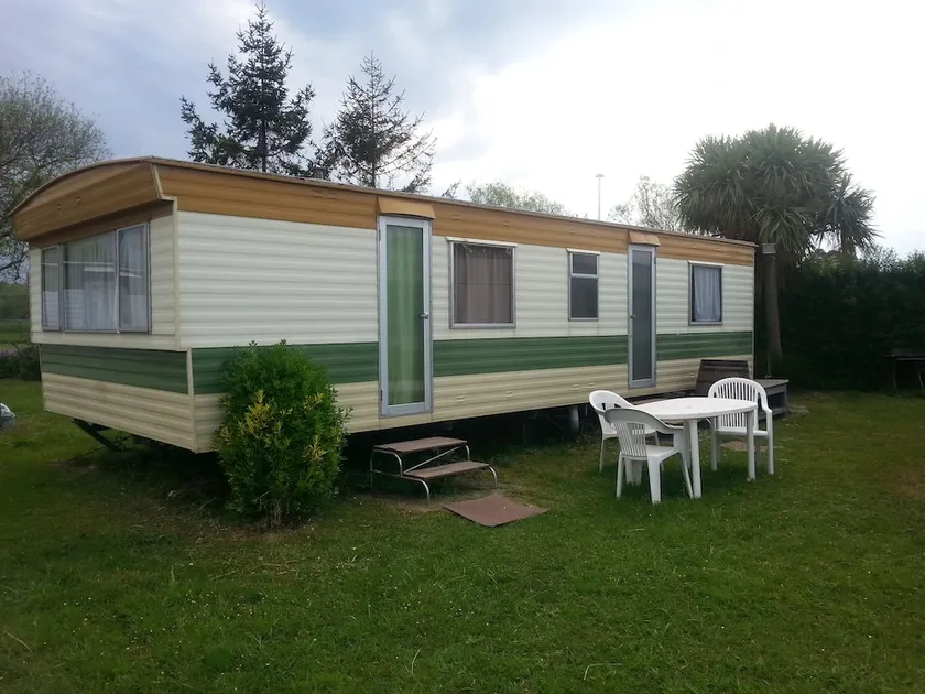 Koa Camping - Koa Escuela de Surf - Image 1