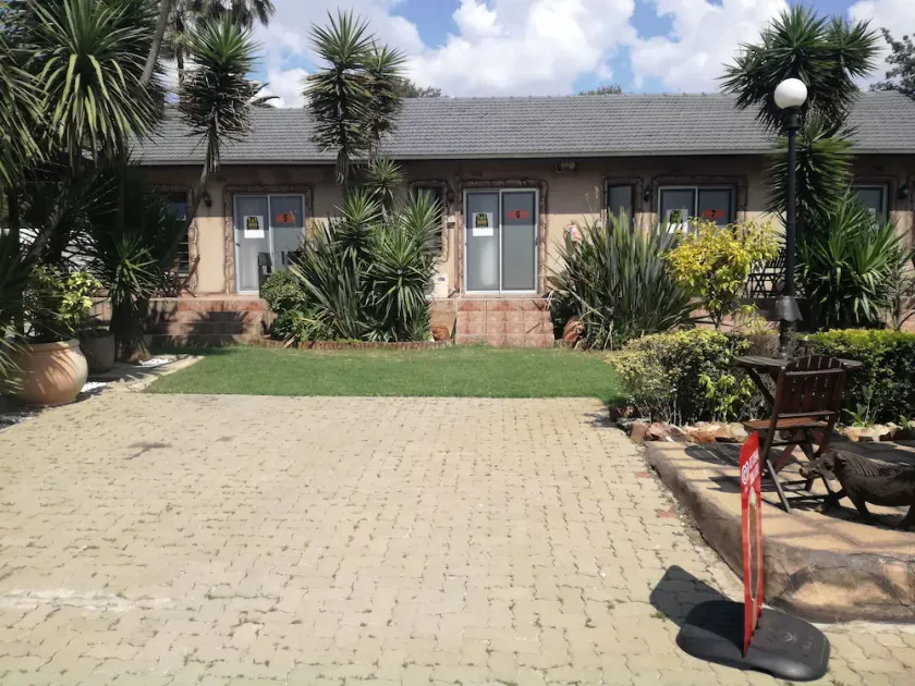 Petra Lodge - Image 1