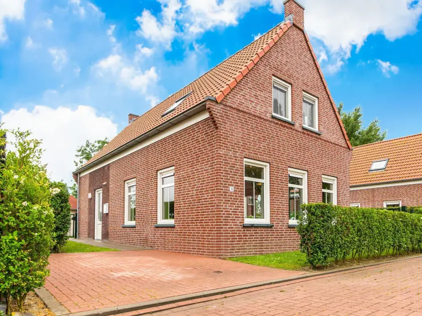 Cozy Detached House Near Breskens With Garden and two Nice Terraces - Image 1