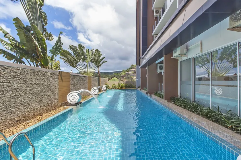 Chic Residence by Fullrooms - Image 1