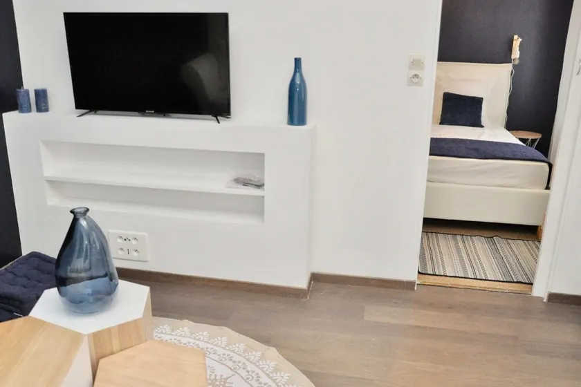 Nice cozy and welcoming apt in a quiet suburb - Image 1