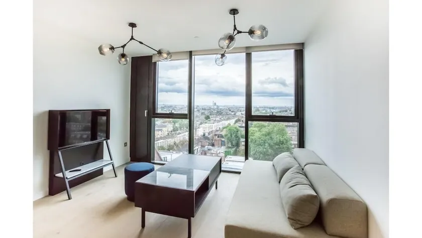 One Bedroom Apartment in Archway - Image 1