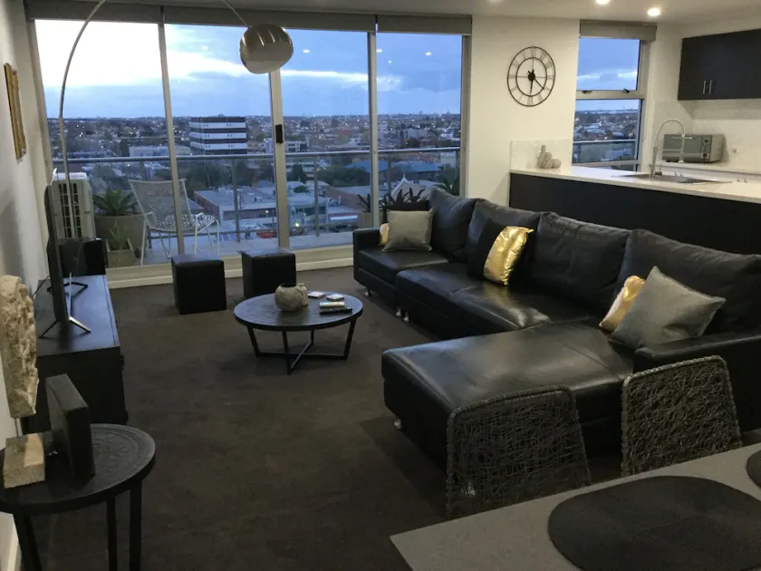 Sub Penthouse On Barkly Street - Image 1