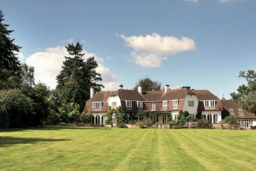 Sunningdale Mansion - Image 1