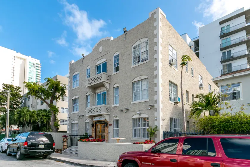 Fortuna House Apartments - Image 1
