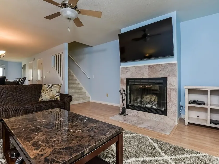 Hilltop Cottage - Image 1
