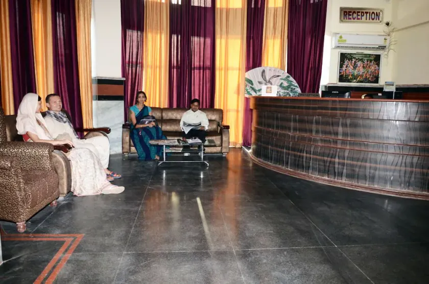 Krishna International Hotel - Image 1