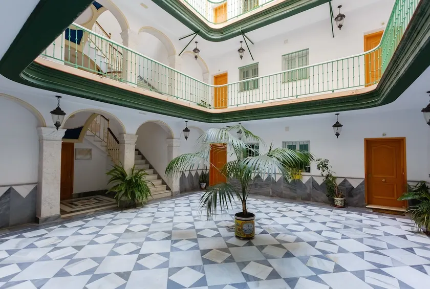 La Esquinita del SENADOR by Cadiz4Rentals - Image 1