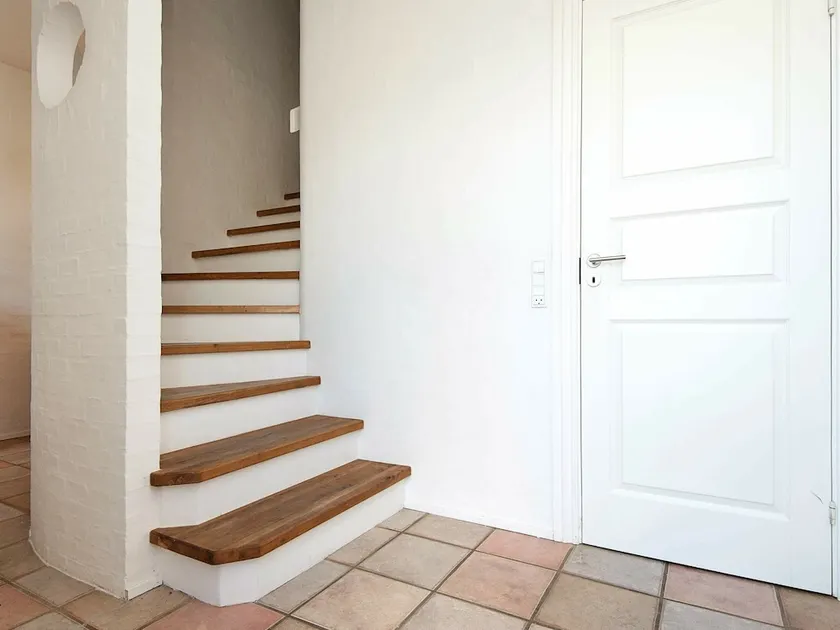 Spacious Apartment in Juelsminde With Lake Views - Image 1