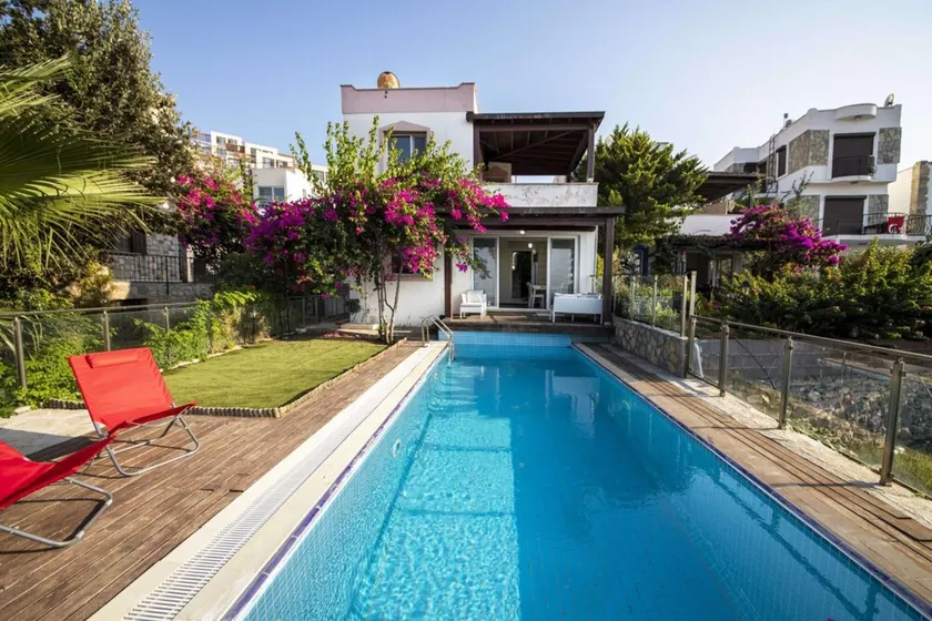 House With Amazing Sea View and Pool in Gumusluk - Image 1