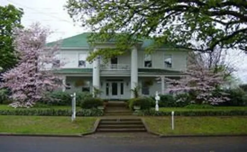 Thee Hubbell House - Image 1