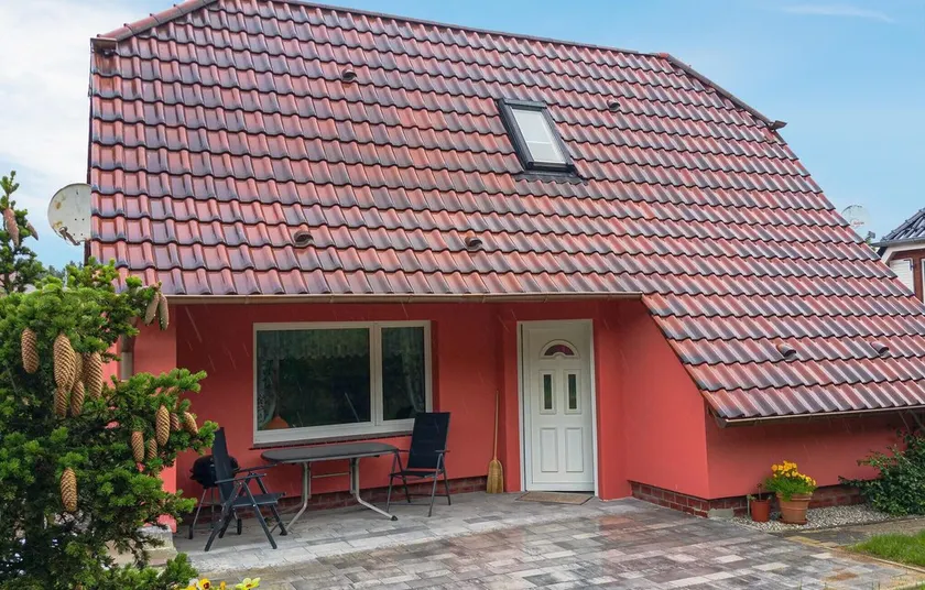 Stunning Home in Klein Warin With Wifi and 2 Bedrooms - Image 1