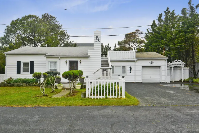 39 Beach Avenue by Long & Foster - Image 1