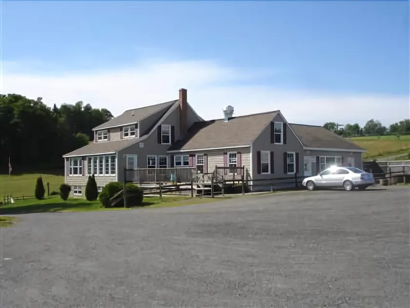 Notch View Inn - Image 1