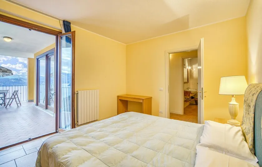 Res. Villa Greta / Orta - Image 1