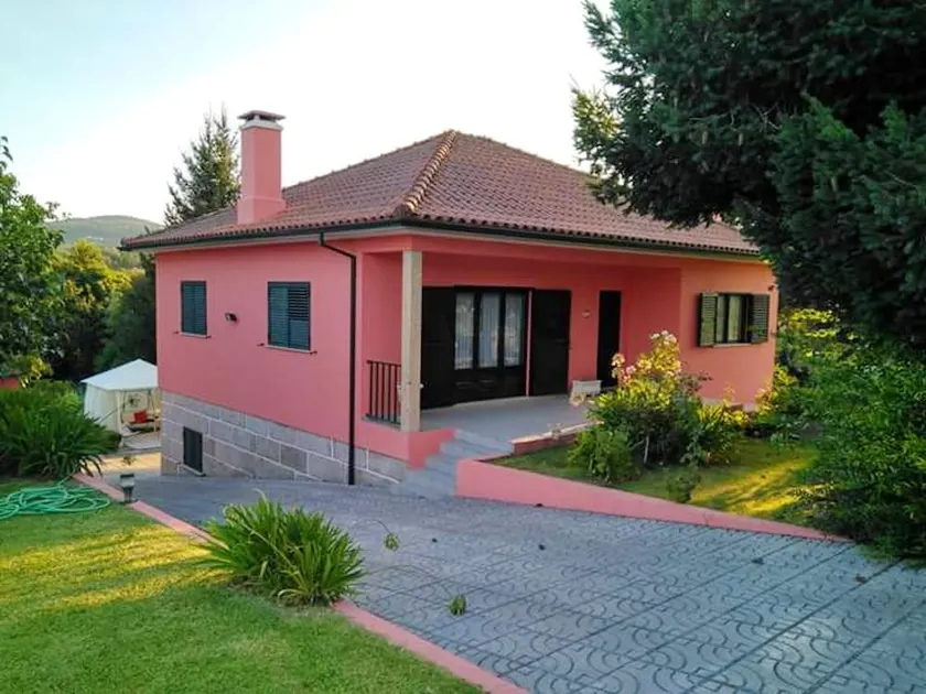 5 bedrooms villa with private pool enclosed garden and wifi at Valenca - Image 1