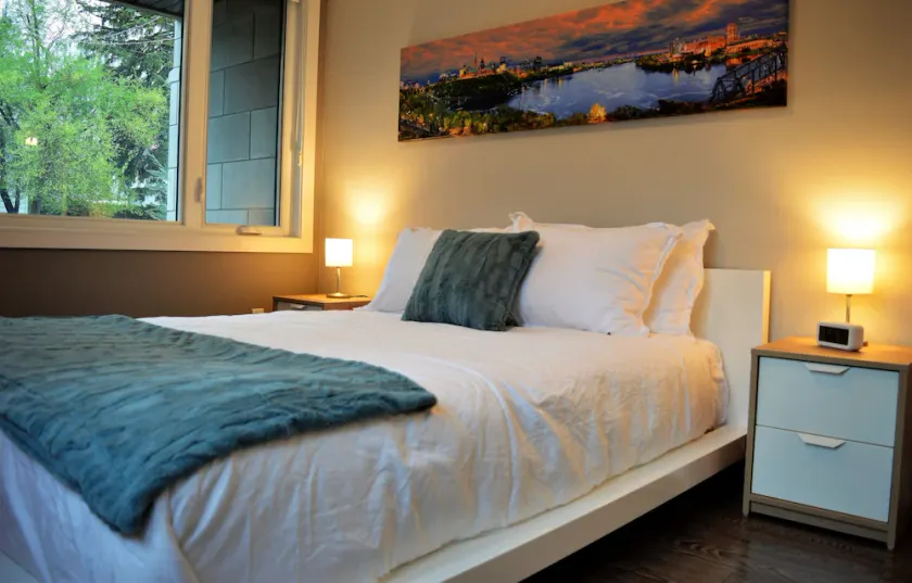 Simply Luxury Stays - Image 1