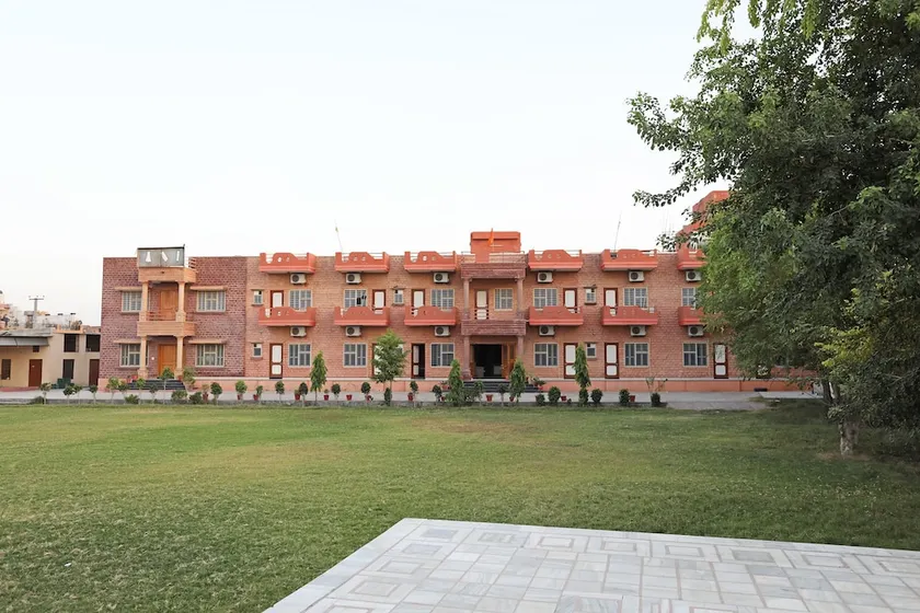Udai Garh Palace - Image 1