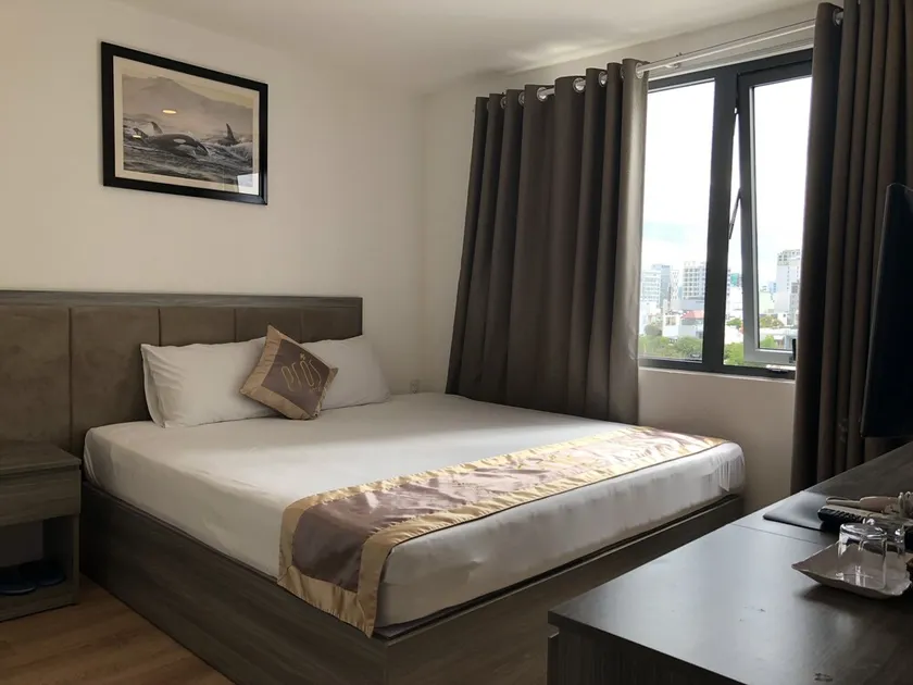 Eros Hotel - Image 1