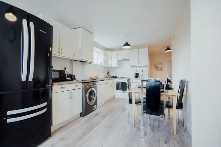 Bellengers Apartments - Image 1