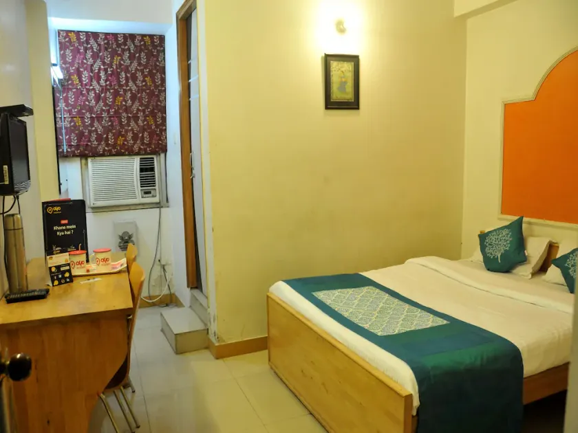 OYO 3061 Hotel De Pintu - Image 1