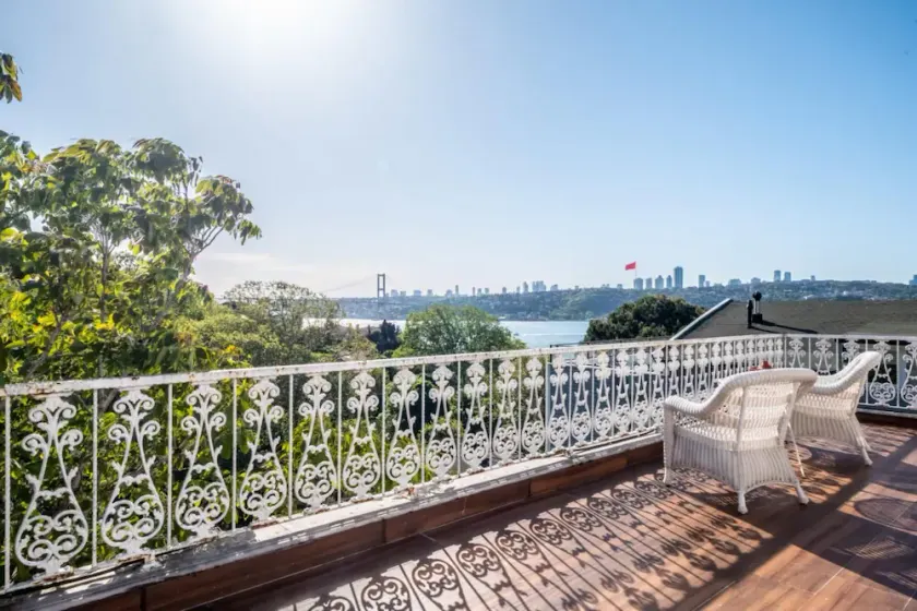 Luxurious Villa With Bosphorus View in Cengelkoy - Image 1