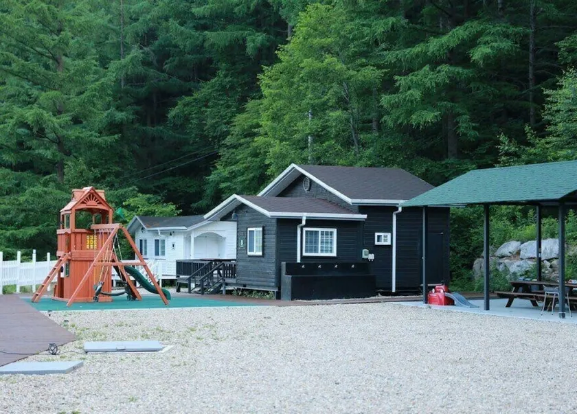 Kids Cabin - Image 1