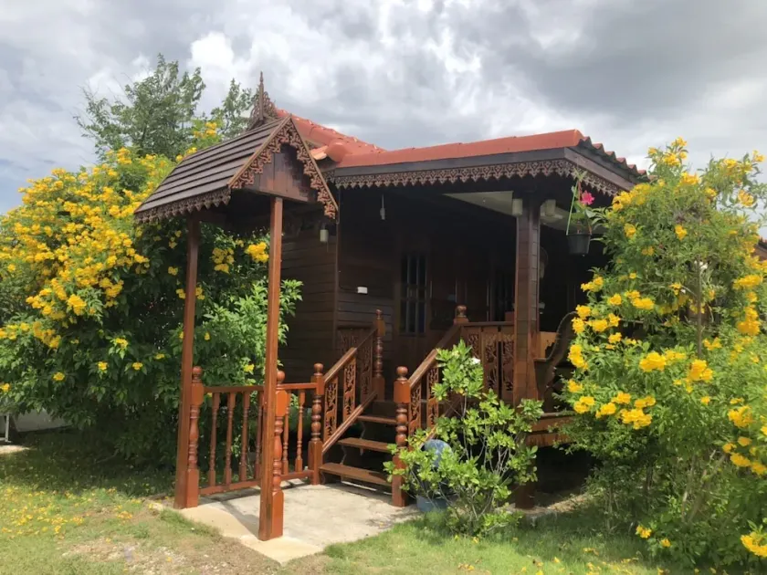 Piarnsri Resort - Image 1