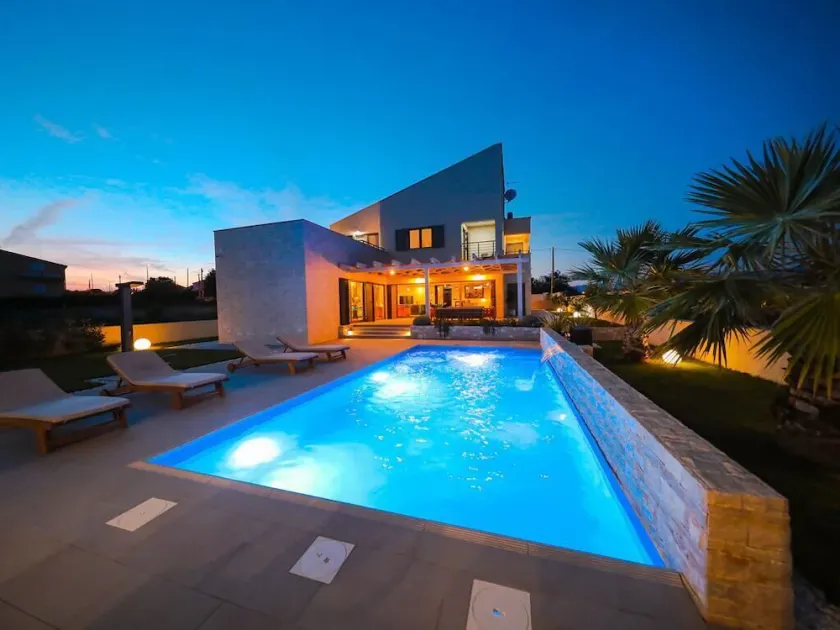 Villa Petra - Image 1